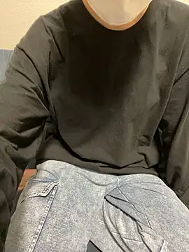 Snapshot of MOMO_ch_oo chatting on 7, 4, 2026 MOMO ch oo online show from 7, 4, 2026