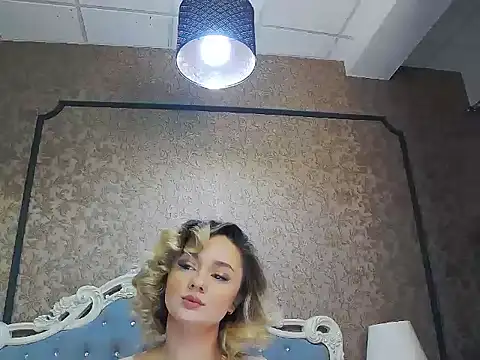 Snapshot of Ivy_Quin chatting on 10, 4, 2026 Ivy Quin online show from 10, 4, 2026