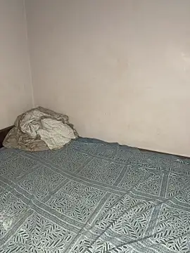Snapshot of Love_Birds00 chatting on 22, 4, 2026 Love Birds00 online show from 22, 4, 2026