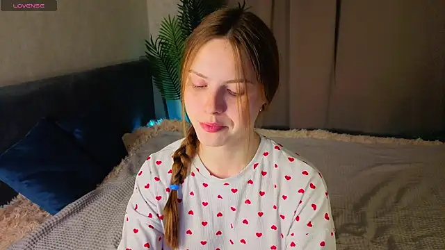 Snapshot of Diana_Broooks chatting on 9, 5, 2026 Diana Broooks online show from 9, 5, 2026