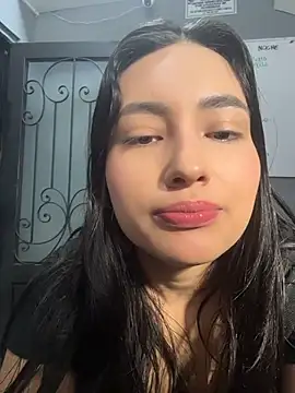 Snapshot of VioletRousee chatting on 22, 7, 2026 VioletRousee online show from 22, 7, 2026