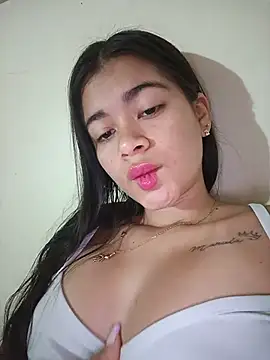 Snapshot of Kloe_zaf chatting on 25, 6, 2026 Kloe zaf online show from 25, 6, 2026