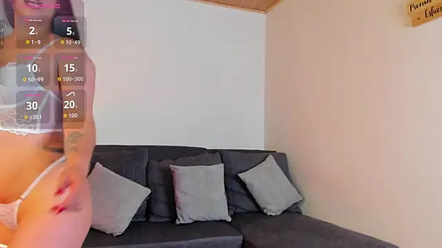 Elliee e online show from 25, 5, 2026
