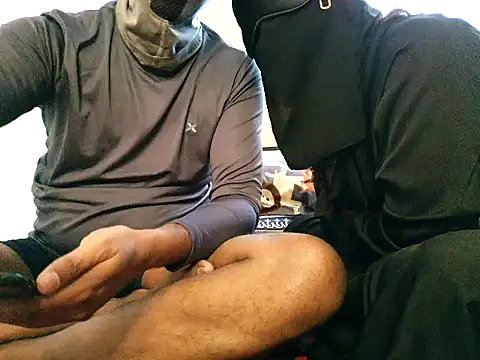 Snapshot of fathima_krishna chatting on 14, 4, 2026 fathima krishna online show from 14, 4, 2026