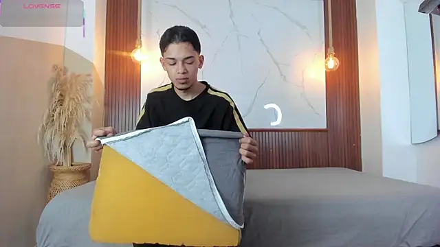 Snapshot of Eroticxcouple chatting on 22, 5, 2026 Eroticxcouple online show from 22, 5, 2026