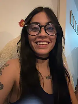 Snapshot of Kattze_ chatting on 19, 5, 2026 Kattze online show from 19, 5, 2026