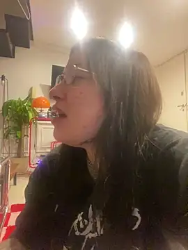 cherryxxox online show from 16, 4, 2026