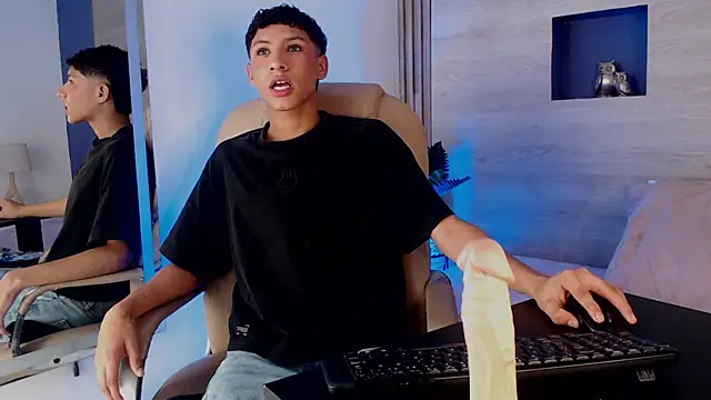 Velvet An online show from 30, 4, 2026