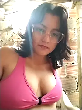 Snapshot of sienna_elara chatting on 28, 4, 2026 sienna elara online show from 28, 4, 2026