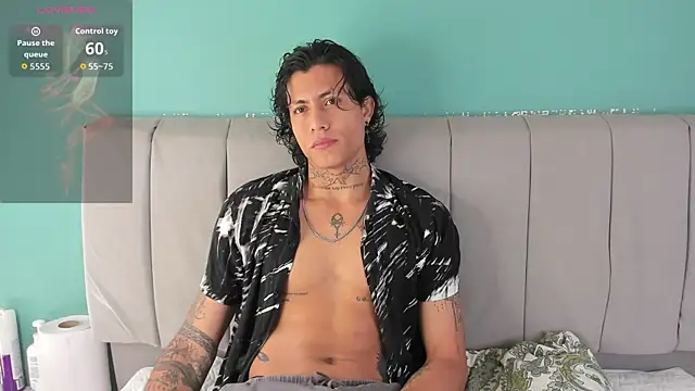 Snapshot of Damian_Romanoff chatting on 14, 4, 2026 Damian Romanoff online show from 14, 4, 2026