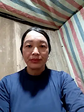 Snapshot of vanlucky2 chatting on 30, 4, 2026 vanlucky2 online show from 30, 4, 2026