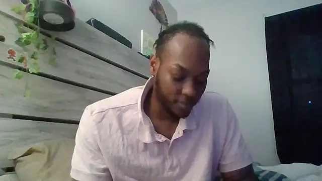 Snapshot of zdaddymm chatting on 12, 4, 2026 zdaddymm online show from 12, 4, 2026
