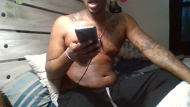 Snapshot of zdaddymm chatting on 9, 5, 2026 zdaddymm online show from 9, 5, 2026