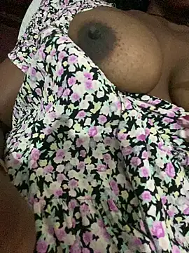 Snapshot of Sweetebony25 chatting on 16, 4, 2026 Sweetebony25 online show from 16, 4, 2026