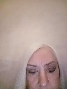 Snapshot of Julia20X chatting on 9, 4, 2026 Julia20X online show from 9, 4, 2026