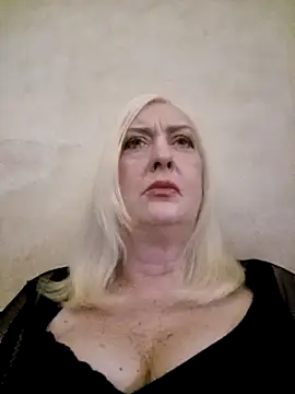 Snapshot of Julia20X chatting on 15, 4, 2026 Julia20X online show from 15, 4, 2026