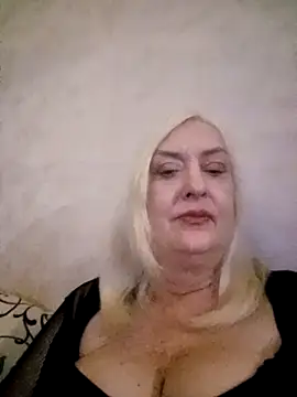 Snapshot of Julia20X chatting on 15, 4, 2026 Julia20X online show from 15, 4, 2026