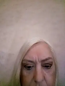 Snapshot of Julia20X chatting on 16, 4, 2026 Julia20X online show from 16, 4, 2026