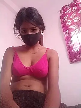 Snapshot of Shaniya03 chatting on 13, 5, 2026 Shaniya03 online show from 13, 5, 2026