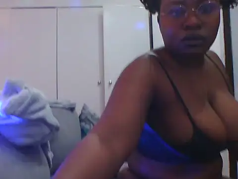 Snapshot of TwerkingTemptress chatting on 24, 4, 2026 TwerkingTemptress online show from 24, 4, 2026