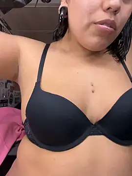 Snapshot of babypixxie chatting on 15, 4, 2026 babypixxie online show from 15, 4, 2026