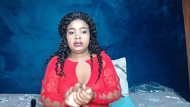 Snapshot of CaramelBaddie16 chatting on 31, 5, 2026 CaramelBaddie16 online show from 31, 5, 2026