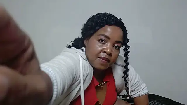 Snapshot of CaramelBaddie16 chatting on 18, 6, 2026 CaramelBaddie16 online show from 18, 6, 2026
