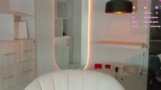 Snapshot of Adrianaa_gold chatting on 3, 6, 2026 Adrianaa gold online show from 3, 6, 2026