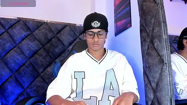 LiamKron online show from 10, 7, 2026