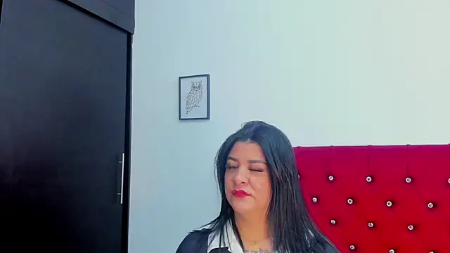 Snapshot of Katty_West chatting on 11, 4, 2026 Katty West online show from 11, 4, 2026