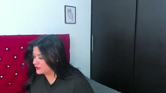 Snapshot of Katty_West chatting on 13, 4, 2026 Katty West online show from 13, 4, 2026