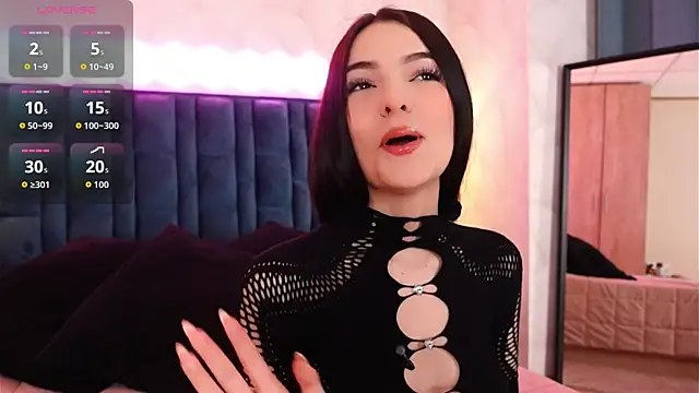 NicoleeNash online show from 6, 5, 2026
