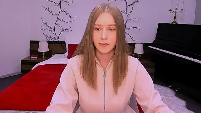 Snapshot of cheeky_chick chatting on 13, 4, 2026 cheeky chick online show from 13, 4, 2026