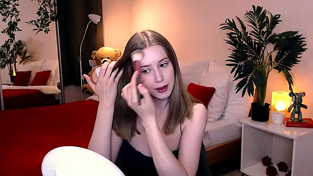 Snapshot of cheeky_chick chatting on 30, 5, 2026 cheeky chick online show from 30, 5, 2026