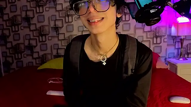 Snapshot of Twink_Sebas7 chatting on 15, 5, 2026 Twink Sebas7 online show from 15, 5, 2026