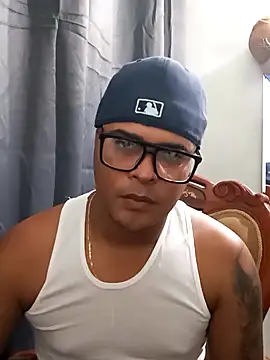 Snapshot of Stark__23 chatting on 16, 4, 2026 Stark 23 online show from 16, 4, 2026