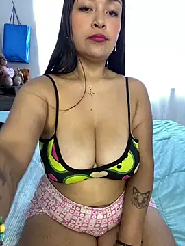 Snapshot of Simplemente_Aurora chatting on 25, 4, 2026 Simplemente Aurora online show from 25, 4, 2026