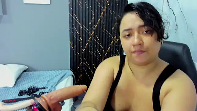 Snapshot of Cassle_ibarra_x chatting on 28, 5, 2026 Cassle ibarra x online show from 28, 5, 2026