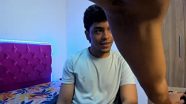 Snapshot of rynar_23 chatting on 9, 4, 2026 rynar 23 online show from 9, 4, 2026