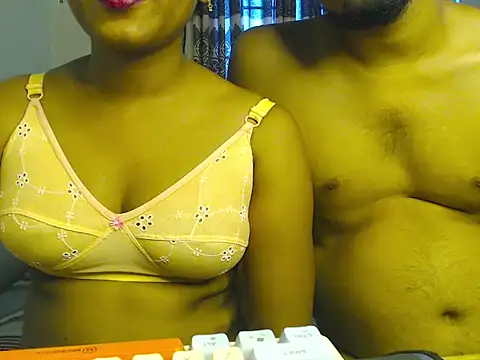 Snapshot of VelvetCoupleLive chatting on 27, 6, 2026 VelvetCoupleLive online show from 27, 6, 2026
