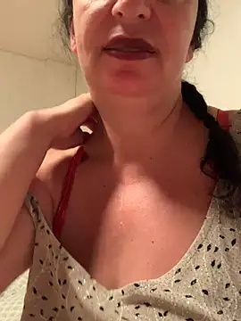 Snapshot of Lizzaa80 chatting on 10, 7, 2026 Lizzaa80 online show from 10, 7, 2026