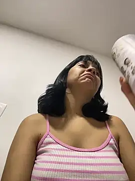 Snapshot of xoxo_anny chatting on 10, 4, 2026 xoxo anny online show from 10, 4, 2026