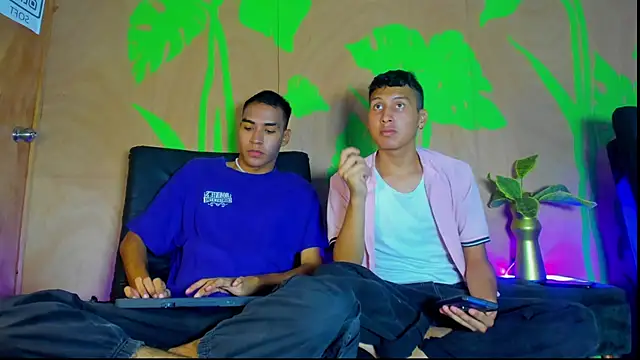 rafael velvet online show from 15, 4, 2026