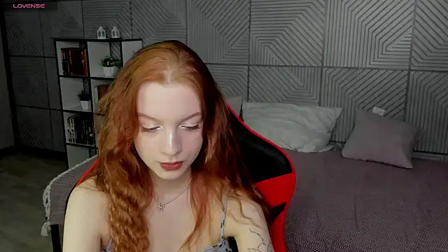 Snapshot of SherryKelly chatting on 24, 4, 2026 SherryKelly online show from 24, 4, 2026