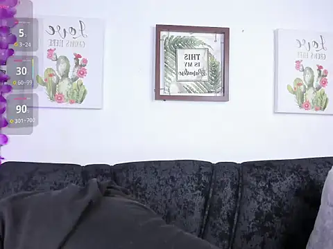 haly smif online show from 9, 4, 2026