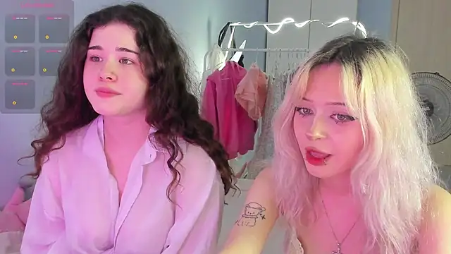 Snapshot of ChloeBlisss chatting on 8, 7, 2026 ChloeBlisss online show from 8, 7, 2026