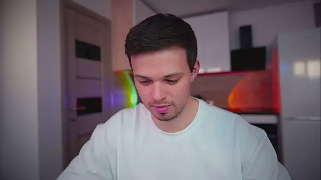 doll boy ob online show from 16, 4, 2026