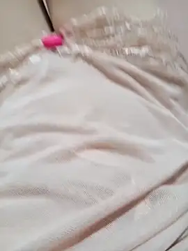 Suri-sexywett online show from 9, 4, 2026