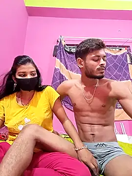 Hot-Couple4 online show from 19, 4, 2026