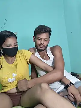 Hot-Couple4 online show from 19, 5, 2026